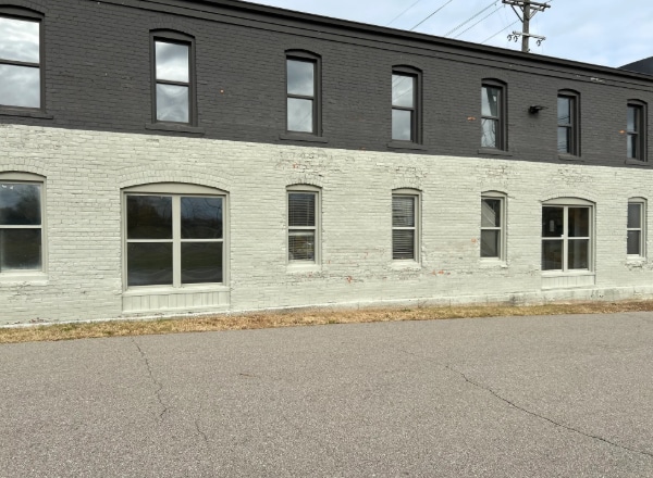 More Photos Of 244 S Court St, Lapeer Manufacturing For Sale
