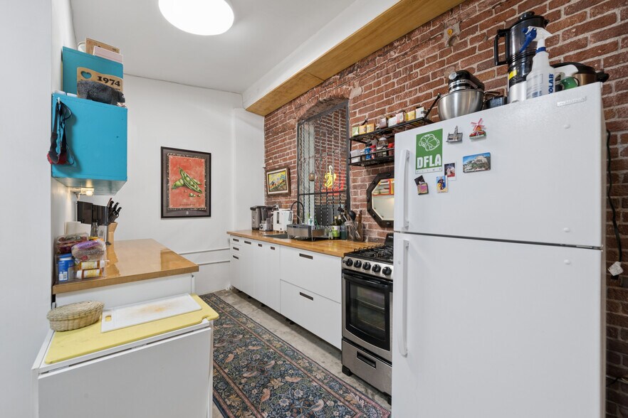More Photos Of 6215 S San Pedro St, Los Angeles Mixed Retail For Sale