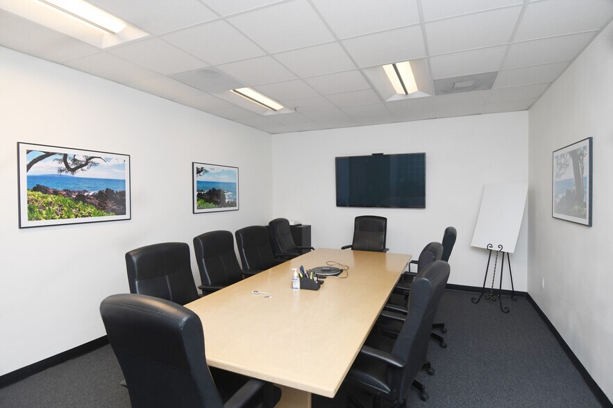 More Photos Of 1111 S Victory Blvd, Burbank Research And Development For Lease