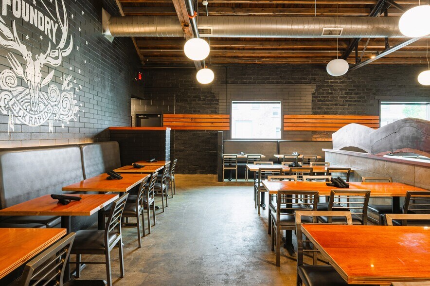 More Photos Of 151 River St, Elk Rapids General Retail For Sale