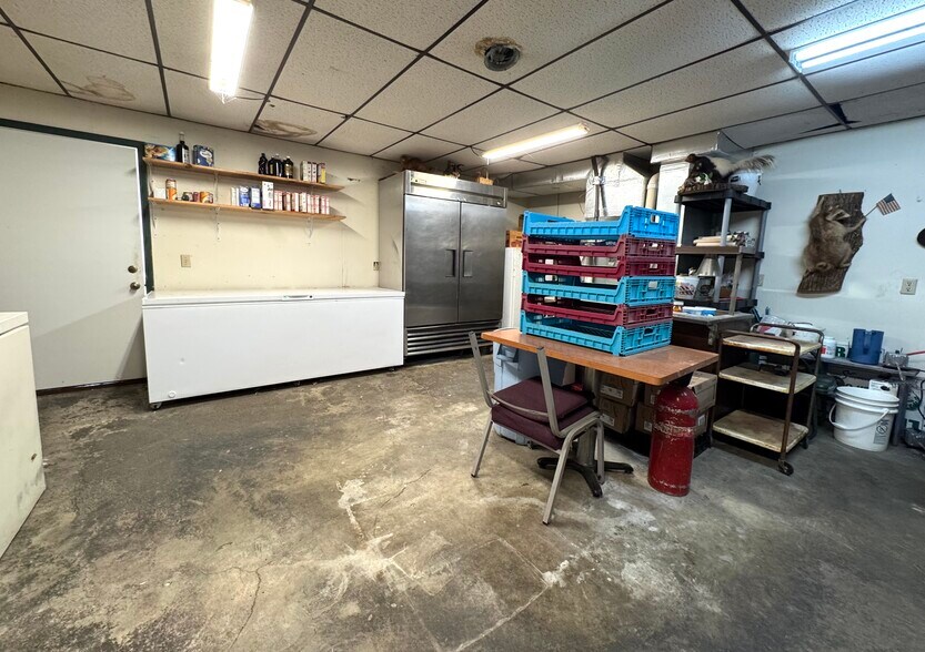 More Photos Of 11489 E Clarksville Rd, Marshall Restaurant For Sale