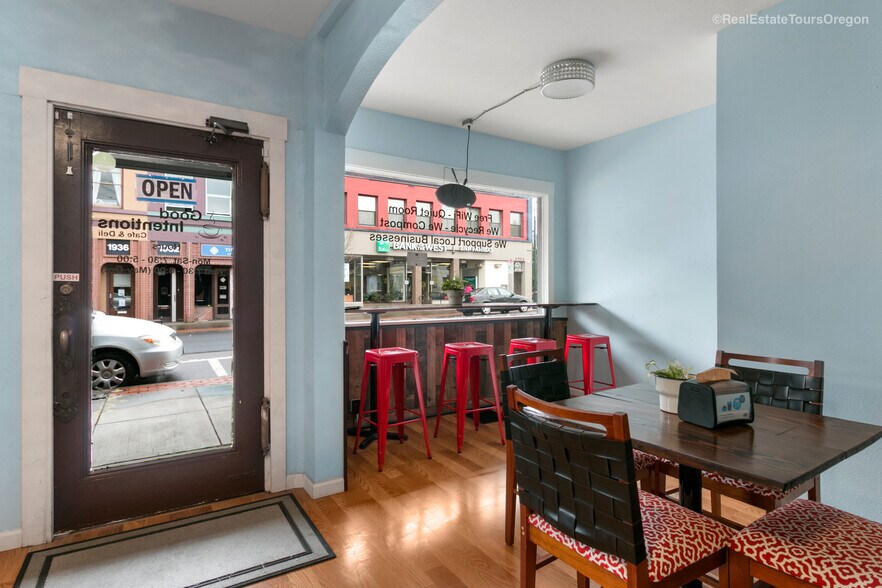 More Photos Of 1933-1937 Pacific Ave, Forest Grove General Retail For Sale