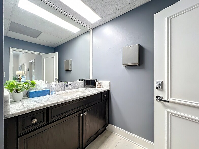 More Photos Of 1095 W Morse Blvd, Winter Park Office For Lease