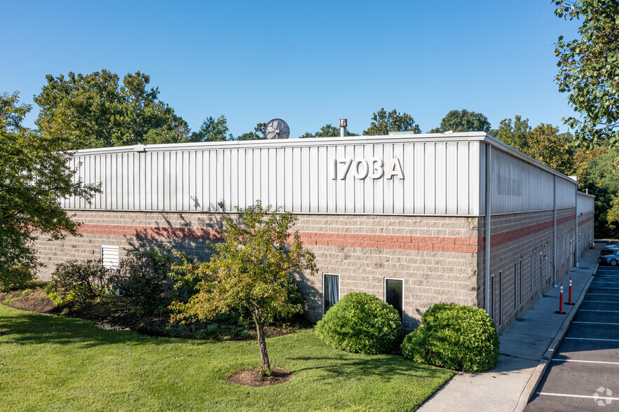 Primary Photo Of 1703 Industrial Hwy, Cinnaminson Flex For Lease