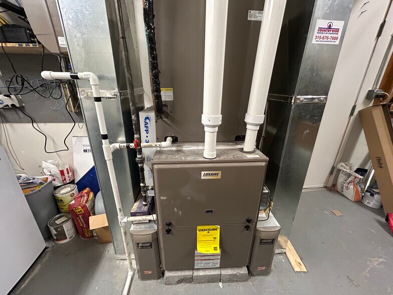 More Photos Of 170 Intrepid Ln, Syracuse Medical For Sale