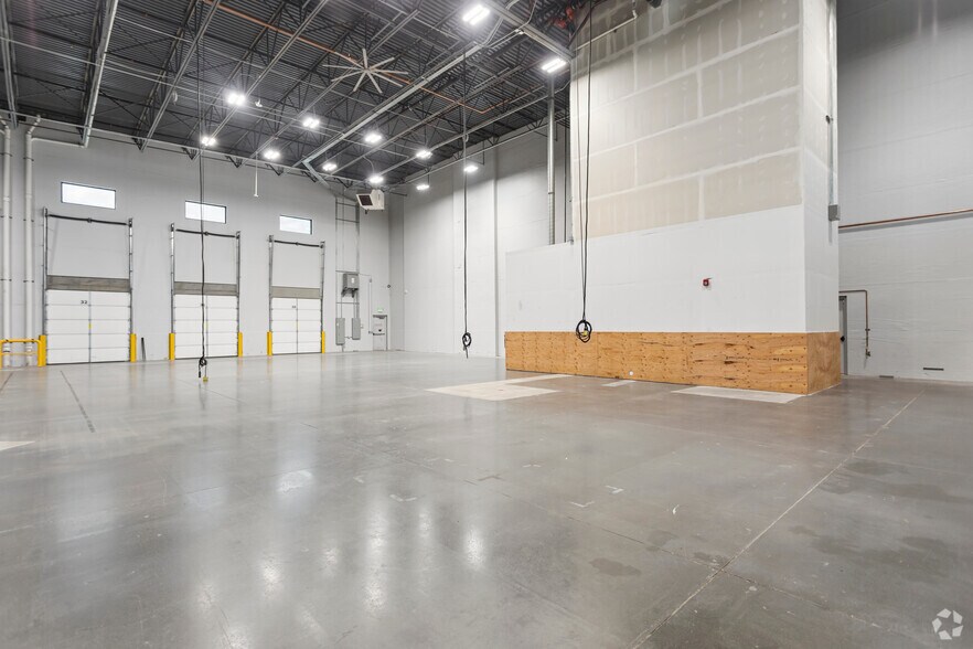 More Photos Of 11400 S Mountain View Cor, South Jordan Distribution For Lease