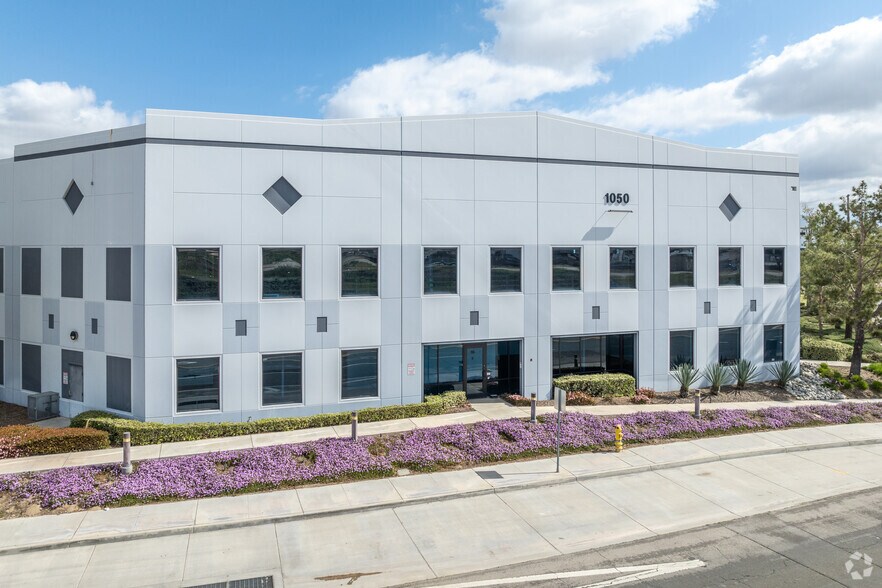 More Photos Of 1050 E Orange Show Rd, San Bernardino Warehouse For Lease