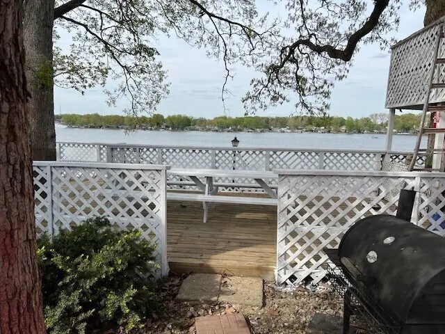 More Photos Of 4945 E Indiana Beach Rd, Monticello Marina For Sale