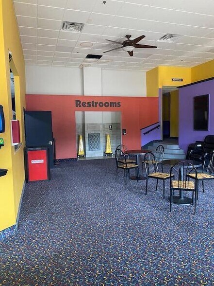 More Photos Of 268 Odlin Rd, Bangor Freestanding For Sale