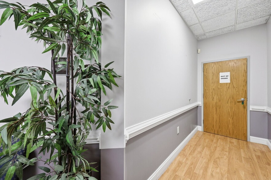 More Photos Of 502 McKnight Dr, Knightdale Medical For Sale