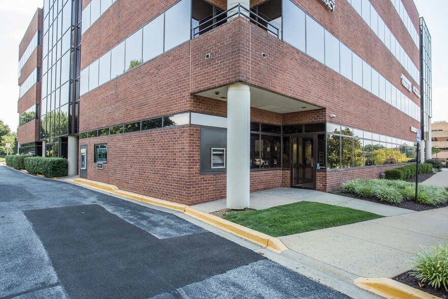 More Photos Of 12800 Middlebrook Rd, Germantown Office For Sale