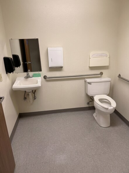 More Photos Of 1735 Enterprise Dr, Fairfield Light Distribution For Sale