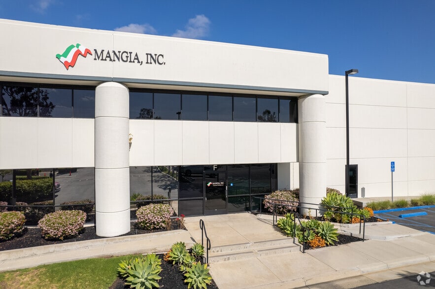 More Photos Of 15041 Bake Pky, Irvine Unknown For Lease