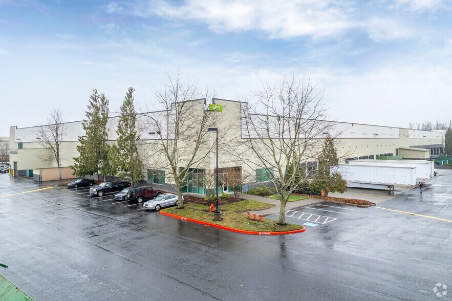 Primary Photo Of 4131-4293 NE 189th Ave, Portland Manufacturing For Lease