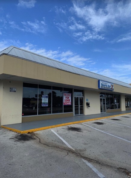 More Photos Of 702-736 21st St, Vero Beach Storefront For Lease