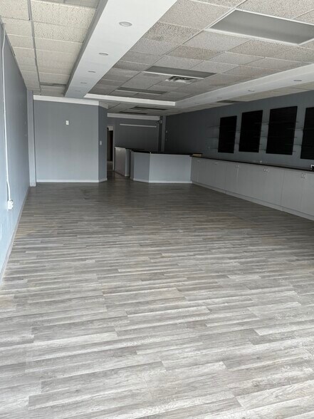 More Photos Of 21421-21435 Greater Mack Ave, Saint Clair Shores Unknown For Lease