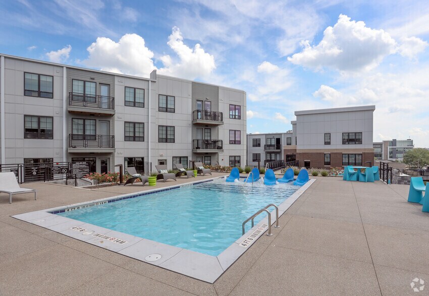 More Photos Of 11671 Maple St, Fishers Apartments For Lease