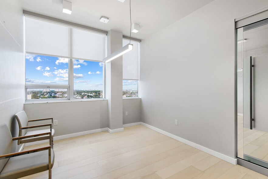 More Photos Of 2455 E Sunrise Blvd, Fort Lauderdale Loft Creative Space For Sale