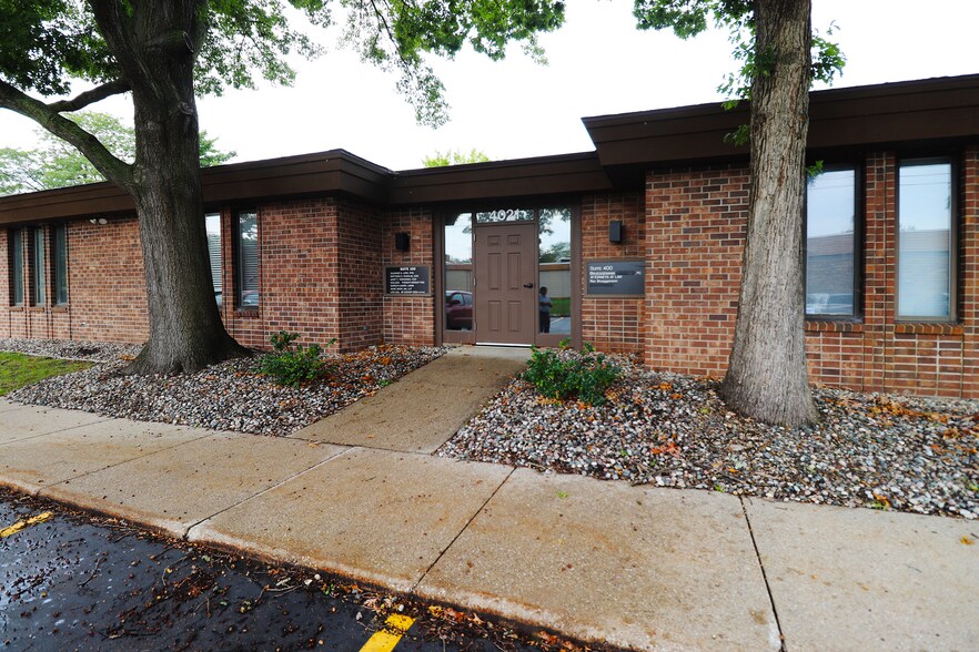 More Photos Of 4021 W Main St, Kalamazoo Office For Sale