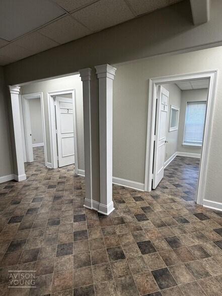 More Photos Of 841 E Main St, Spartanburg Office For Lease