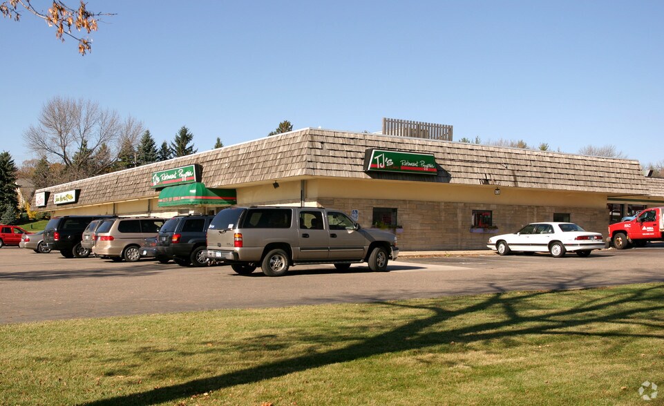 More Photos Of 7100-7104 Amundson Ave, Edina Freestanding For Lease