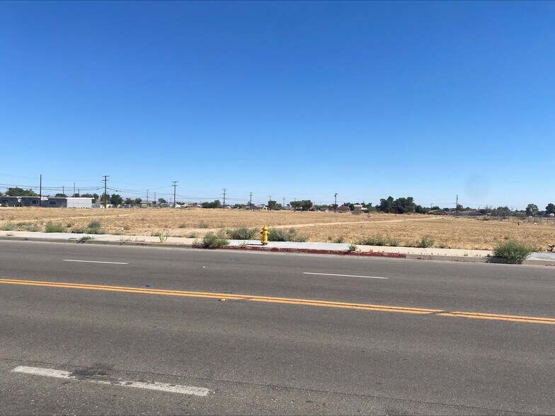 More Photos Of Bartlett Ave @ Pearmain, Adelanto Land For Sale