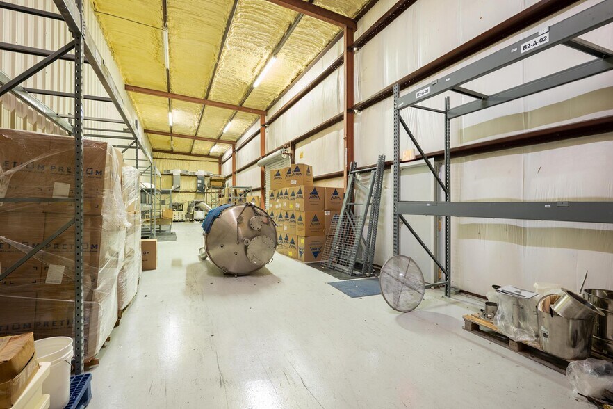 More Photos Of 16255 Aviation Loop Dr, Brooksville Manufacturing For Lease