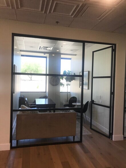 More Photos Of 8325 W Happy Valley Rd, Peoria Office For Lease
