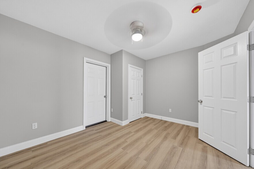 More Photos Of 165 Grant St, Fall River Apartments For Sale