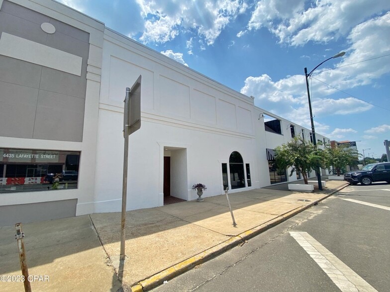 More Photos Of 4431 Lafayette St, Marianna Office For Lease