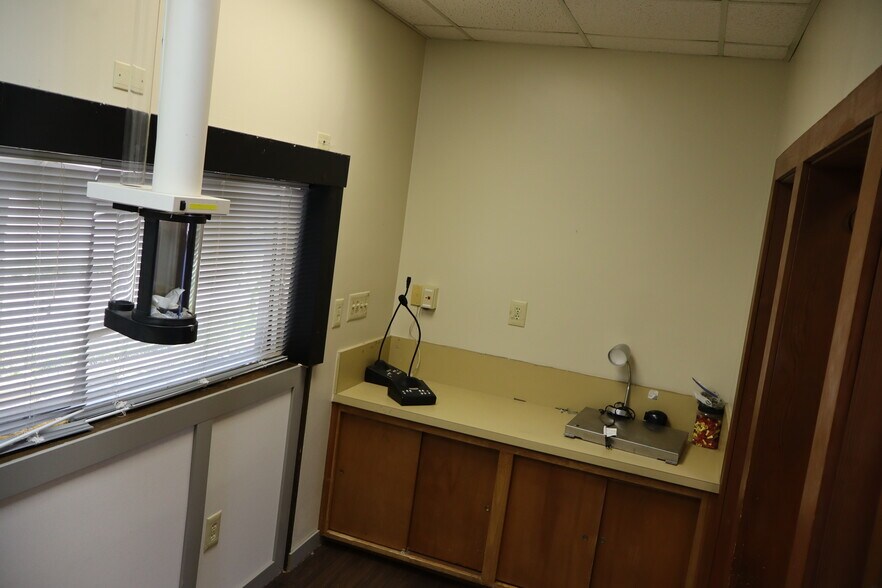 More Photos Of 253 E Savannah St, Calhoun Falls Freestanding For Sale