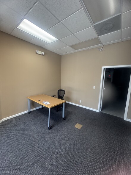 More Photos Of 1410 Park Ln S, Jupiter Warehouse For Lease