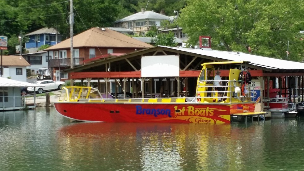 More Photos Of 103 Beach Blvd, Rockaway Beach Hotel For Sale