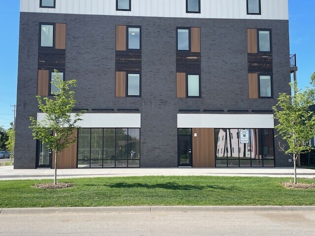 More Photos Of 335 N 23rd St, Lincoln Storefront Retail Residential For Lease