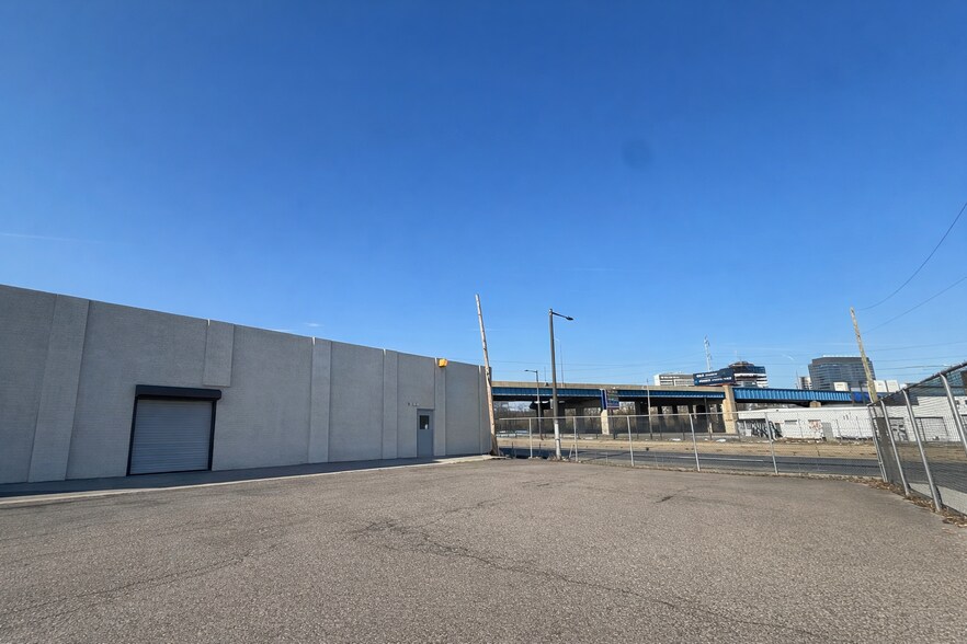 More Photos Of 1201 S 32nd St, Philadelphia Flex For Lease