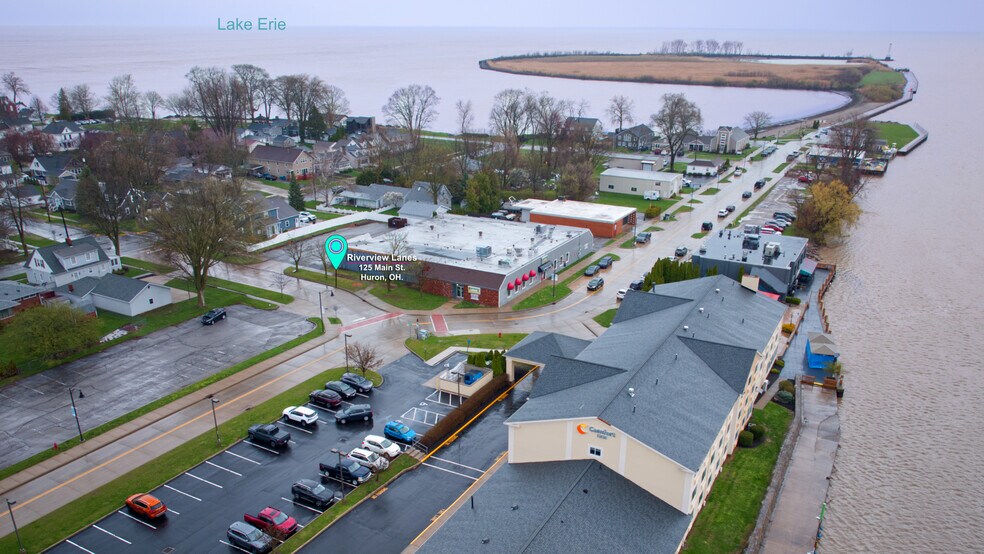 More Photos Of 125 Main St, Huron Bowling Alley For Sale