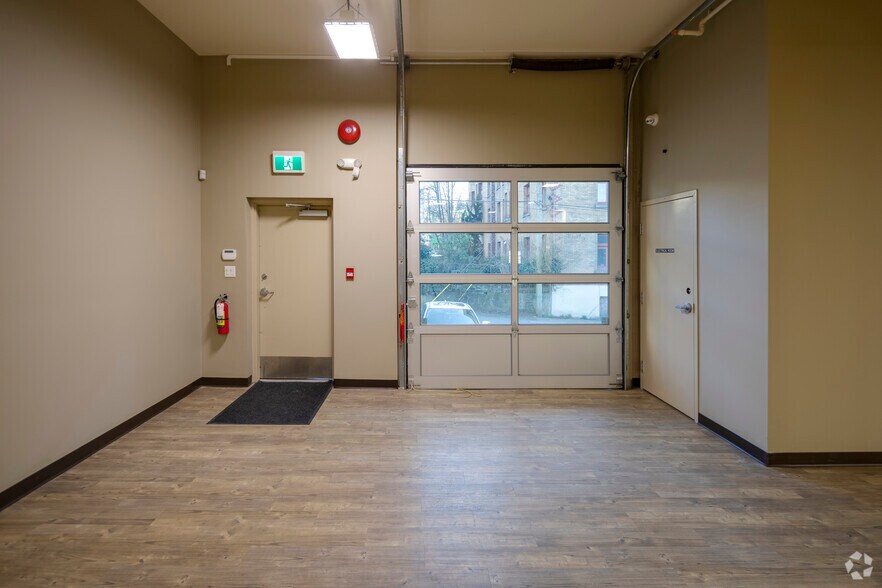 More Photos Of 112 6th Av E, Vancouver Unknown For Lease