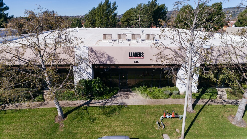 More Photos Of 725 Via Alondra, Camarillo Warehouse For Lease