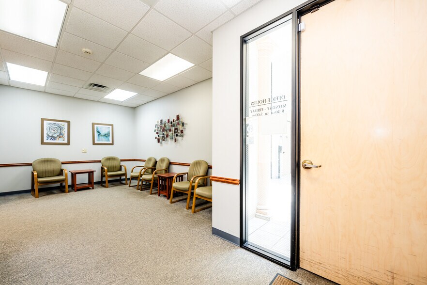 More Photos Of 3901 Stonegate Park, Saint Joseph Healthcare For Lease