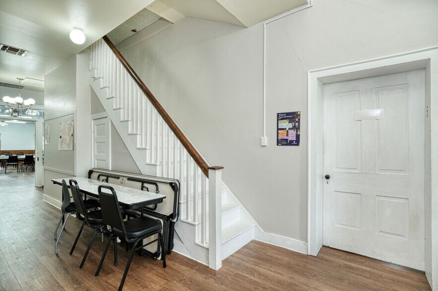 More Photos Of 4716 Bull Creek Rd, Austin Religious Facility For Sale