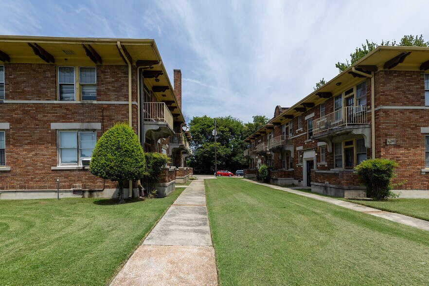 More Photos Of , Memphis Multifamily For Sale