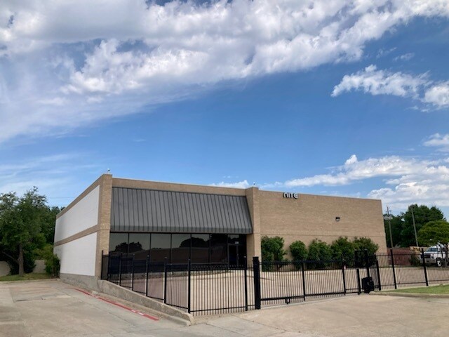 More Photos Of 3749 N Josey Ln, Carrollton Warehouse For Sale