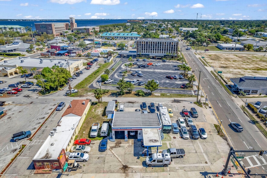 More Photos Of 236 Tamiami Trl, Punta Gorda Auto Repair For Sale