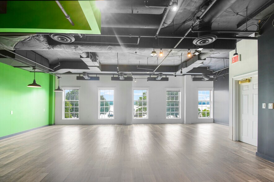 More Photos Of 110 S Union St, Alexandria Office For Sale