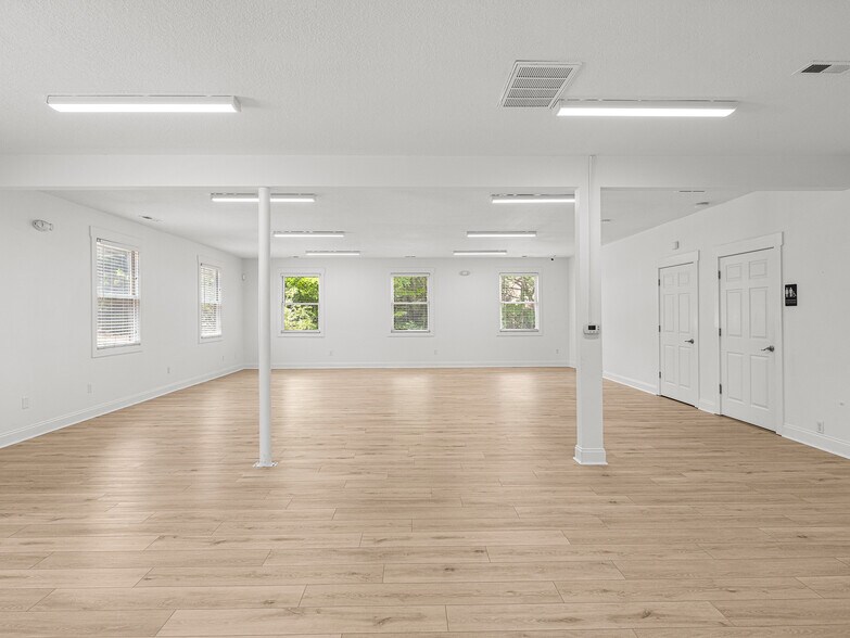 More Photos Of 14 Mimidis Ln, Swannanoa Office For Sale