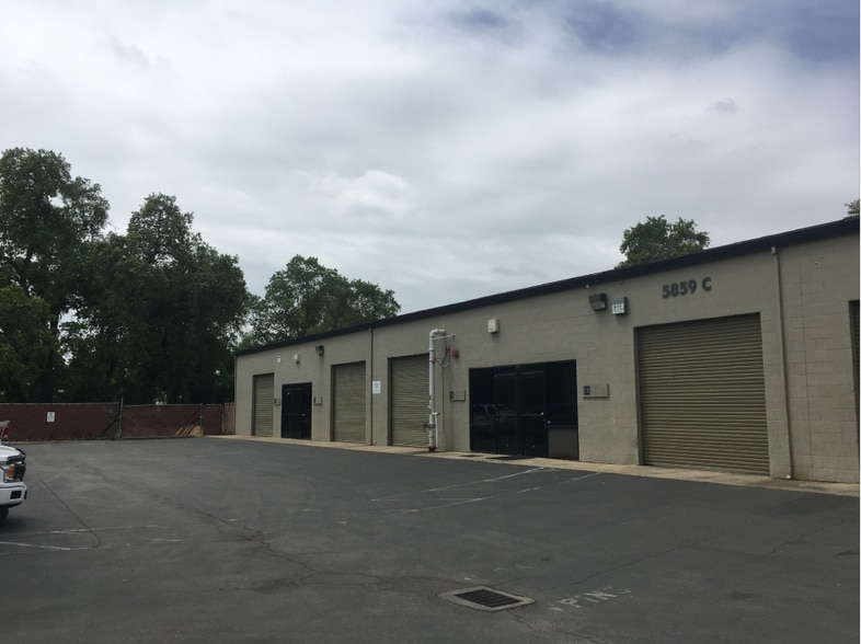 More Photos Of 5859 Rosebud Ln, Sacramento Warehouse For Lease