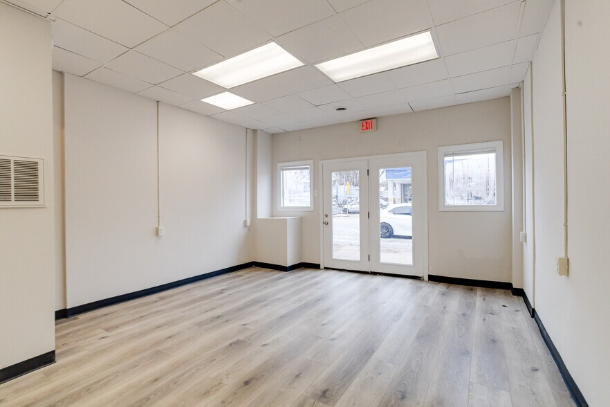 More Photos Of 6419 Harford Rd, Baltimore Office For Sale