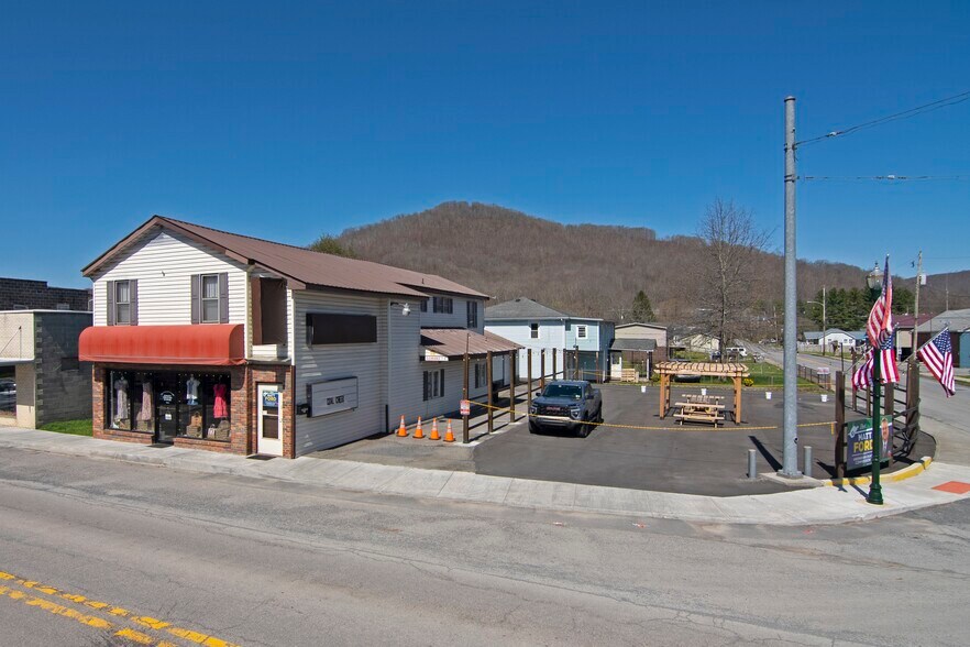 Primary Photo Of 449 Main St, Rainelle Storefront For Sale