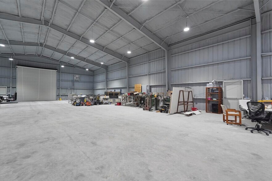 More Photos Of 1979 FM 1903, Caddo Mills Warehouse For Lease