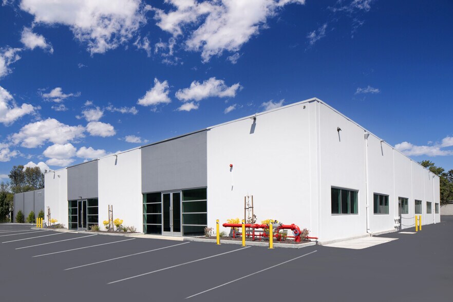 More Photos Of 1180 O'Brien Dr, Menlo Park Research And Development For Lease